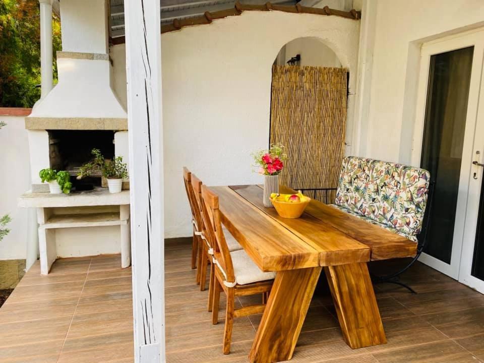 Friends Family Hotel Lozenets Esterno foto